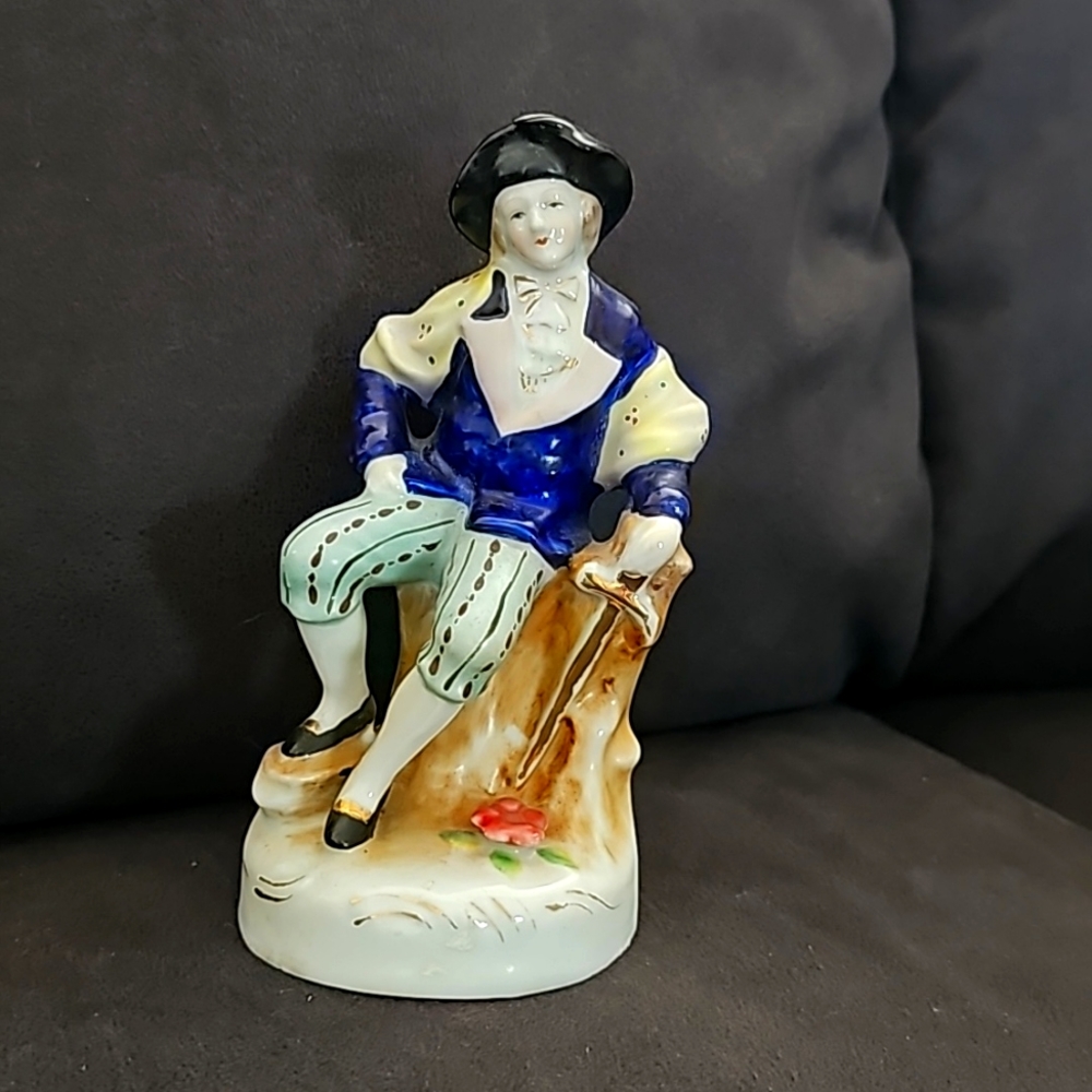 Vintage - occupied in Japan statue